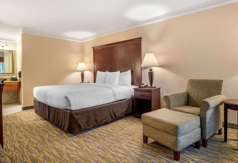 Szálloda Clarion Inn Conference Center