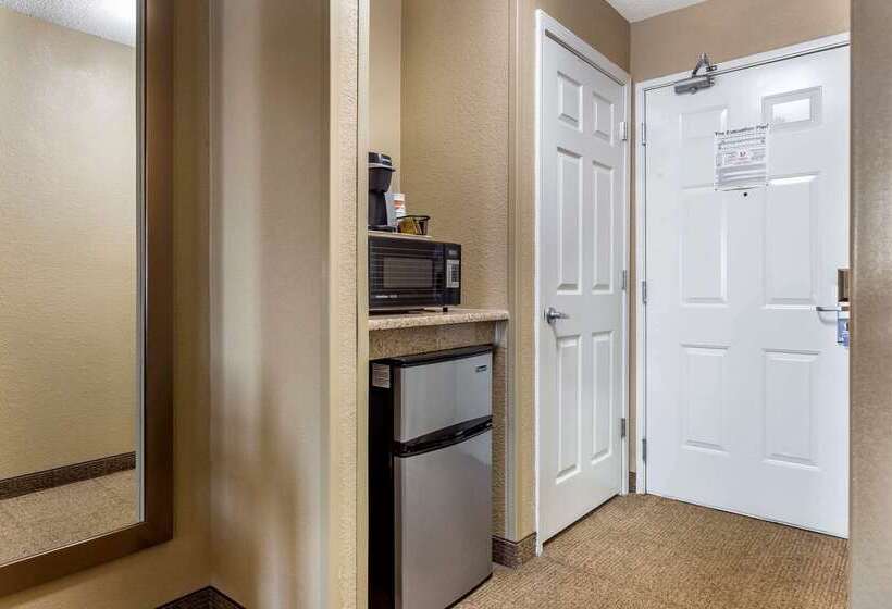 בית מלון כפרי Comfort Inn Gurnee Near Six Flags