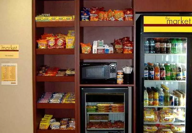 Отель Courtyard Atlanta Suwanee