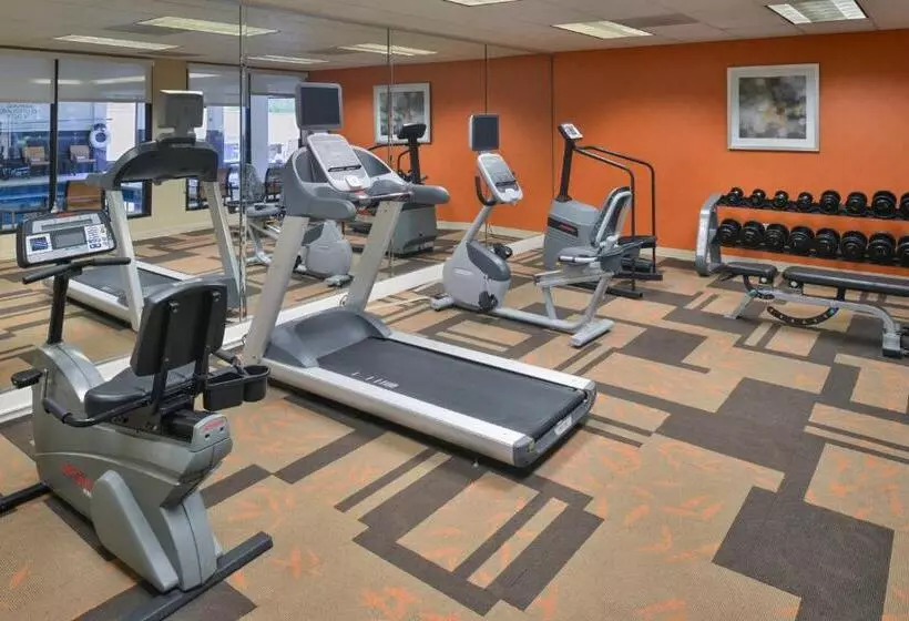 Отель Courtyard Atlanta Suwanee