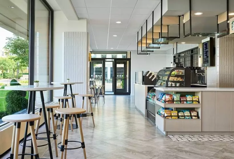 Delta Hotels By Marriott Muskegon Convention Center