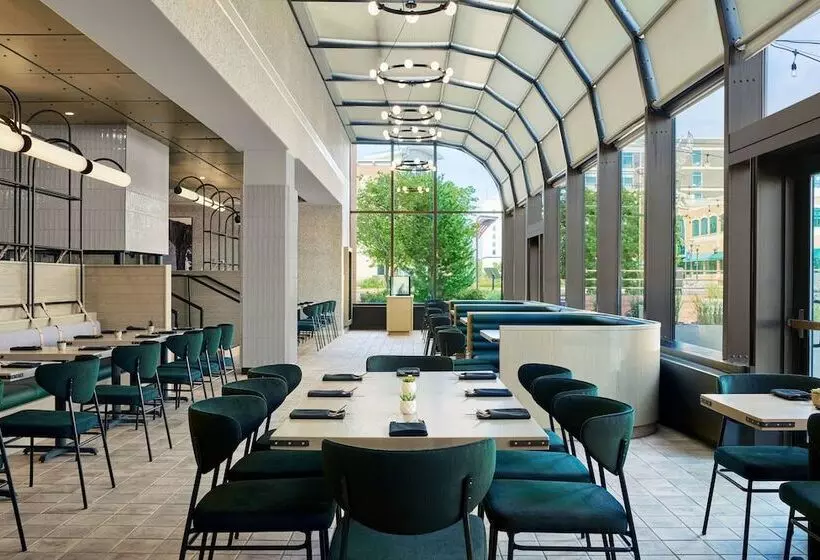 Delta Hotels By Marriott Muskegon Convention Center