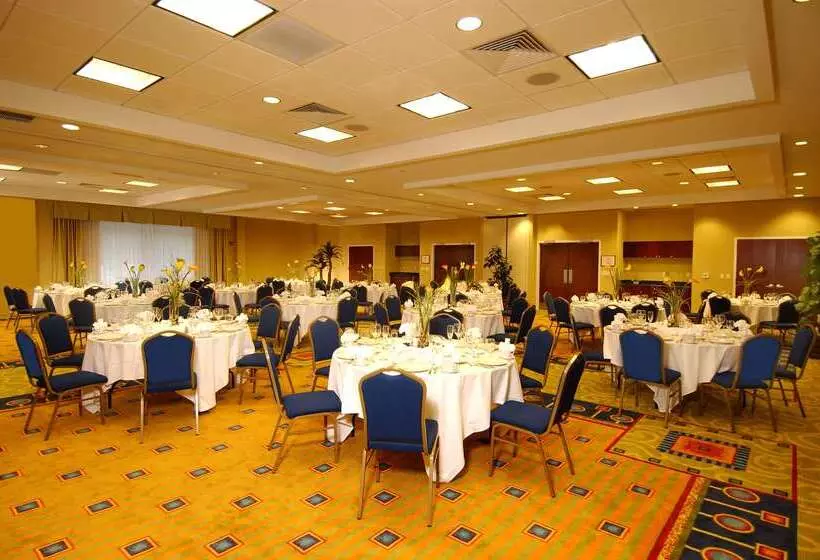 Hotel Doubletree By Hilton Greensboro