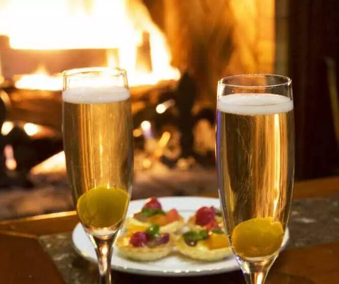 فندق Du Domaine De La Grange De Conde