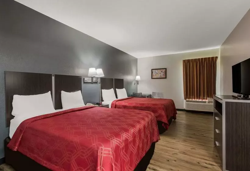 Отель Econo Lodge Inn & Suites