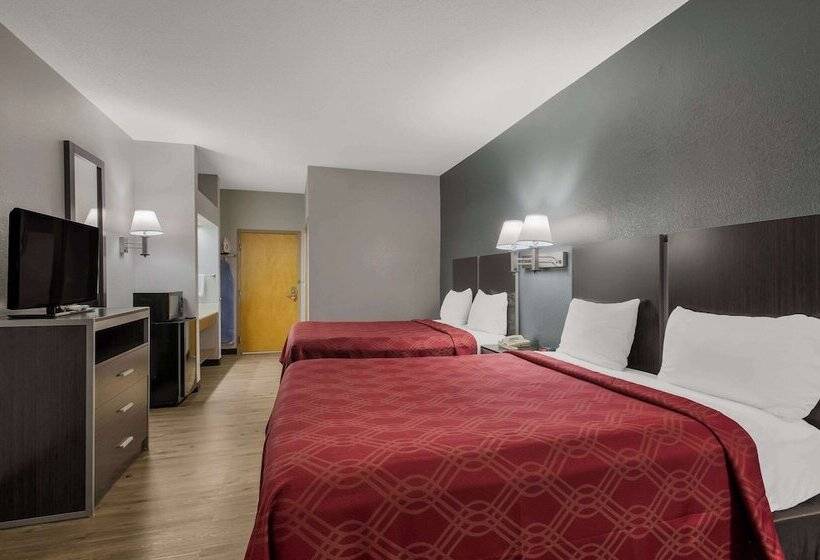 בית מלון כפרי Econo Lodge Inn & Suites