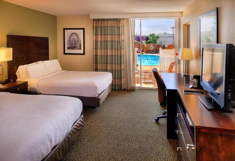 فندق Forest Park