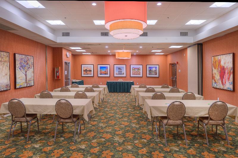 فندق Forest Park