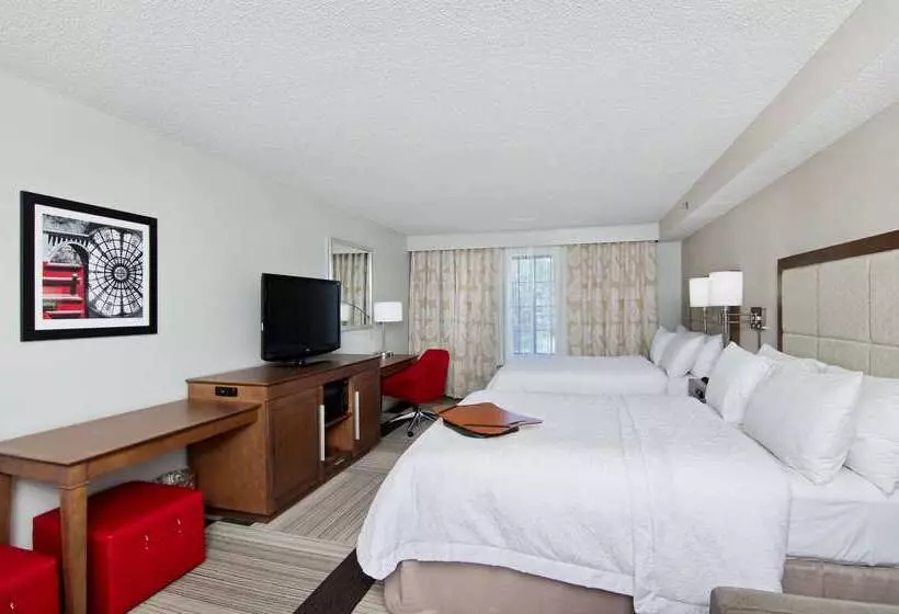 هتل Hampton Inn Salem, Va