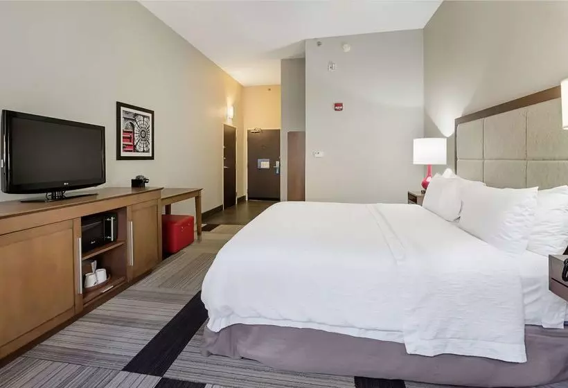 هتل Hampton Inn Salem, Va