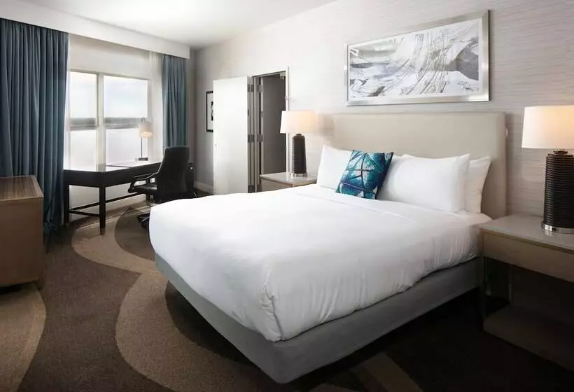 فندق Hilton Madison Monona Terrace