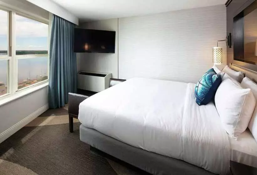 فندق Hilton Madison Monona Terrace