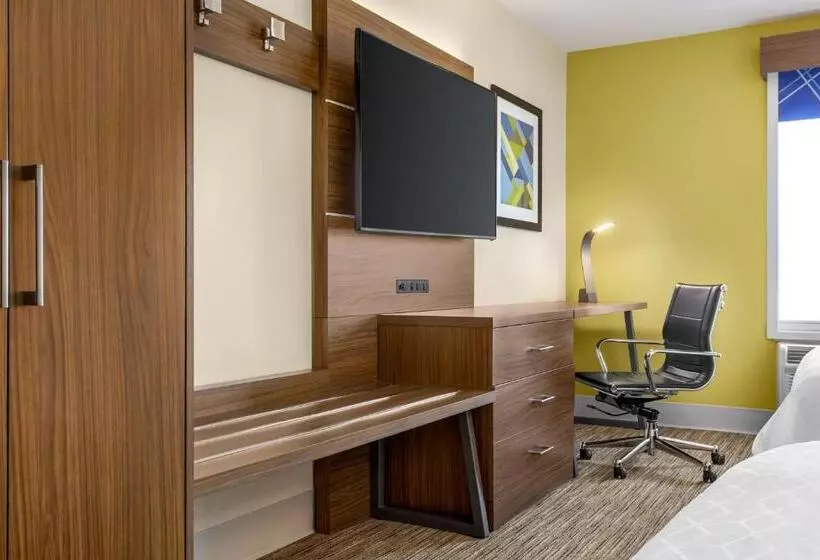 בית מלון כפרי Holiday Inn Express & Suites Philadelphia   Mt Laurel, An Ihg
