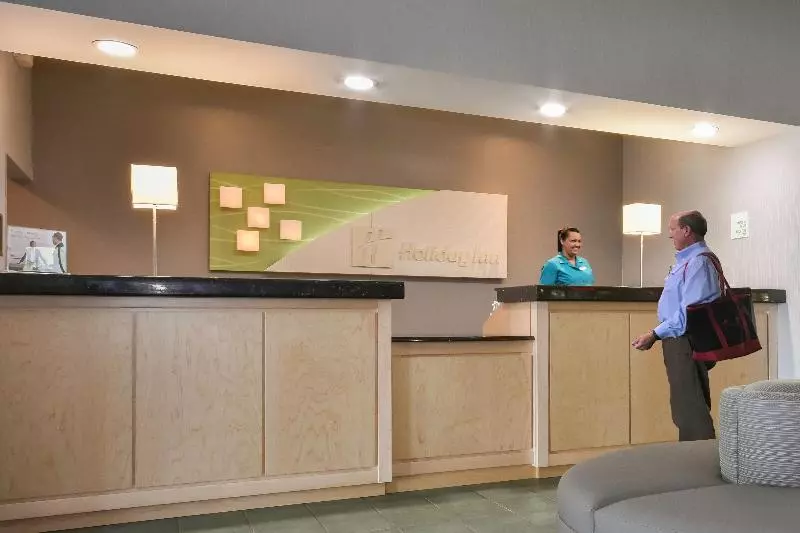 Отель Holiday Inn Lumberton, An Ihg