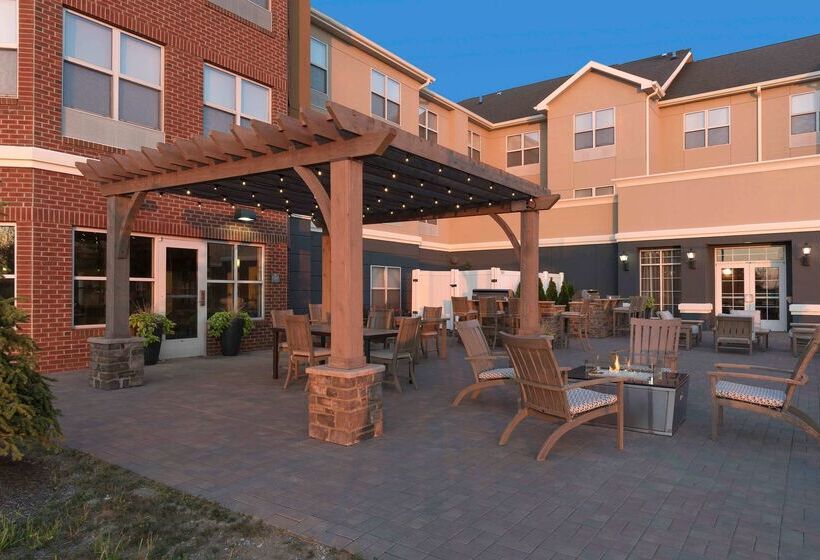 هتل Homewood Suites By Hilton Indianapolisairport/plainfield