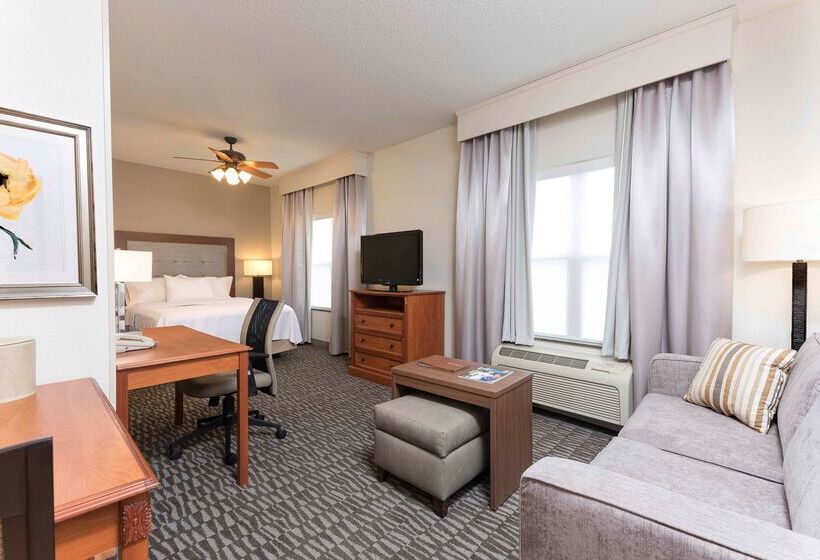 هتل Homewood Suites By Hilton Indianapolisairport/plainfield