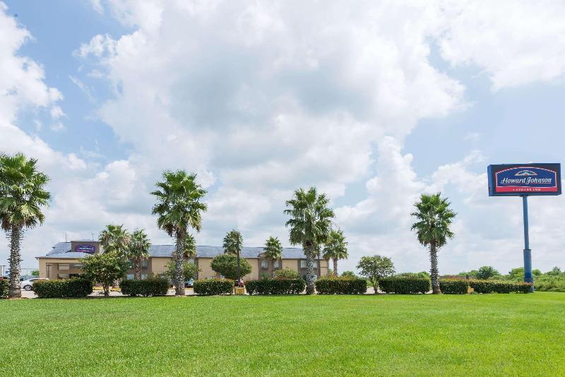 فندق Fairway Inn