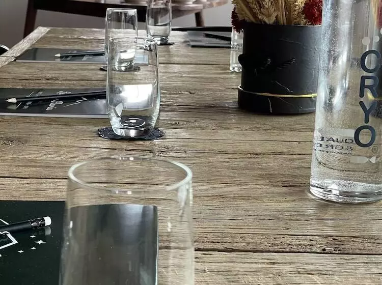 בית מלון כפרי Hôtel Les Roches Fleuries