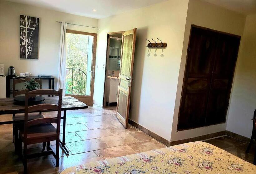 בית מלון כפרי La Bastide De Moustiers