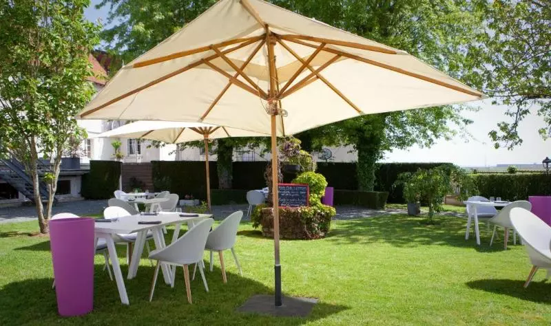 Отель Logis Hôtel Restaurant Le Faisan Dore