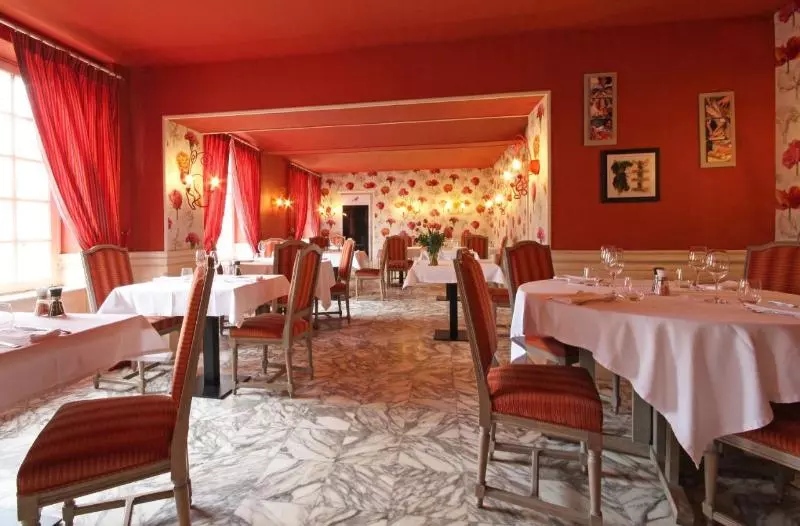 Отель Logis Hôtel Restaurant Le Faisan Dore