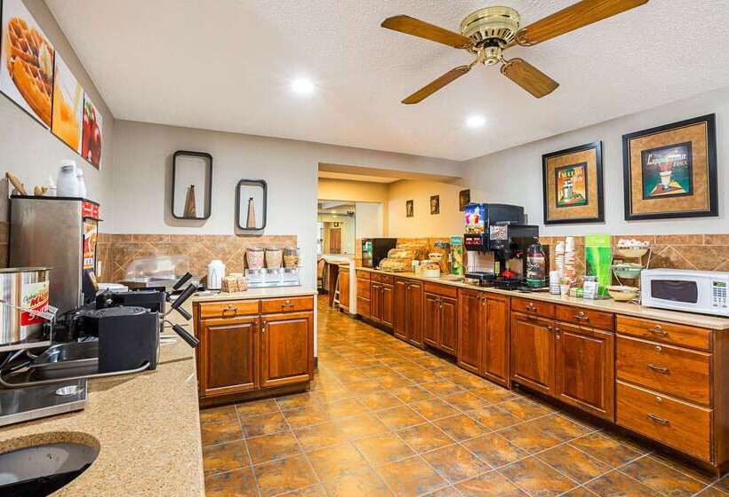 فندق Quality Inn Mitchell I 90