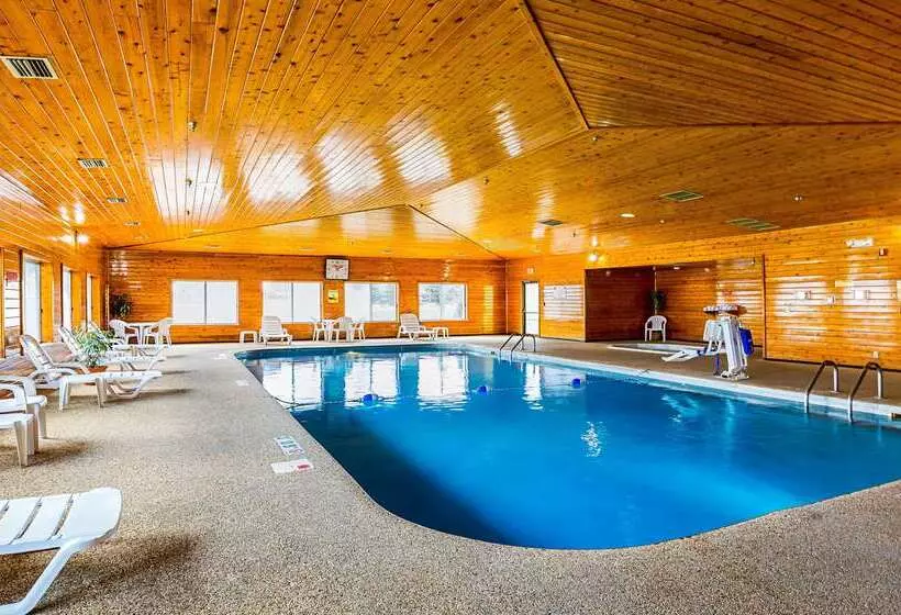 هتل Quality Inn Mitchell I 90