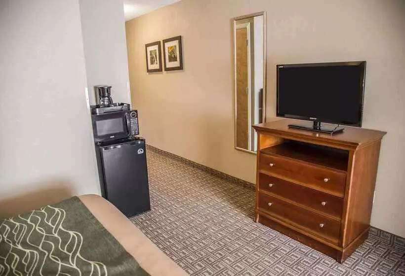 هتل Quality Inn & Suites