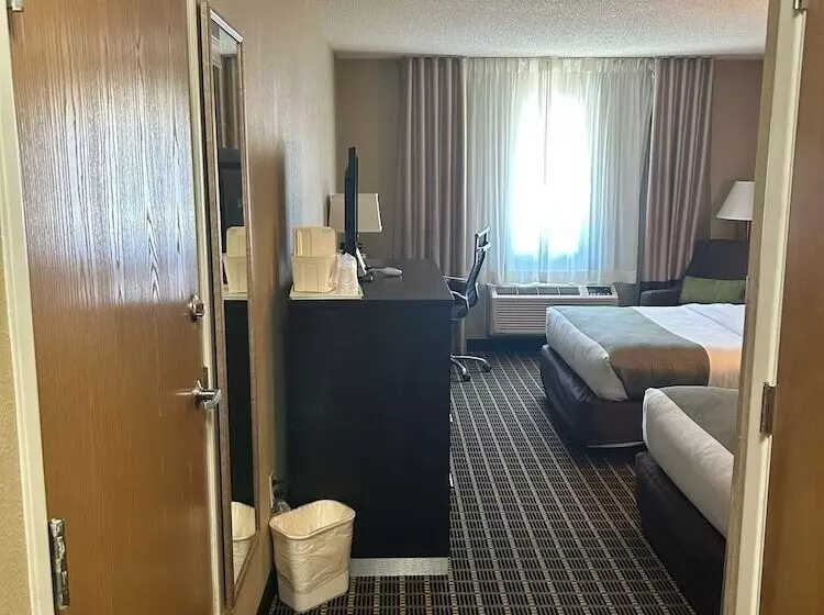 هتل Quality Inn & Suites