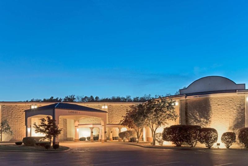 Motel 6 Springfield IL Airport