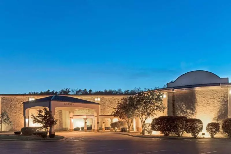 Motel 6 Springfield IL Airport