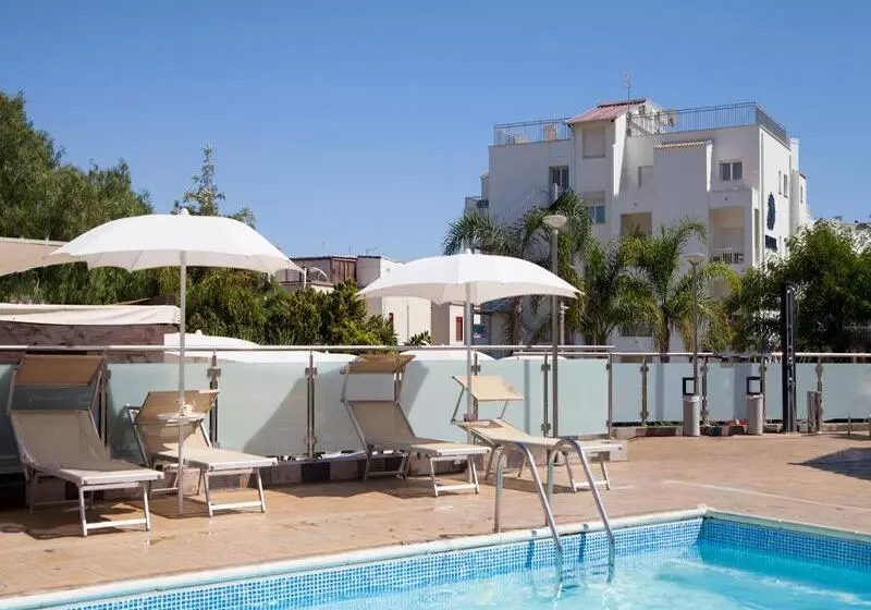 Отель Costazzurra Museum & Spa