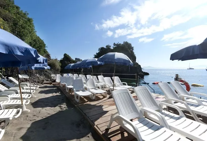 בית מלון כפרי Giardino Delle Ninfe E La Fenice