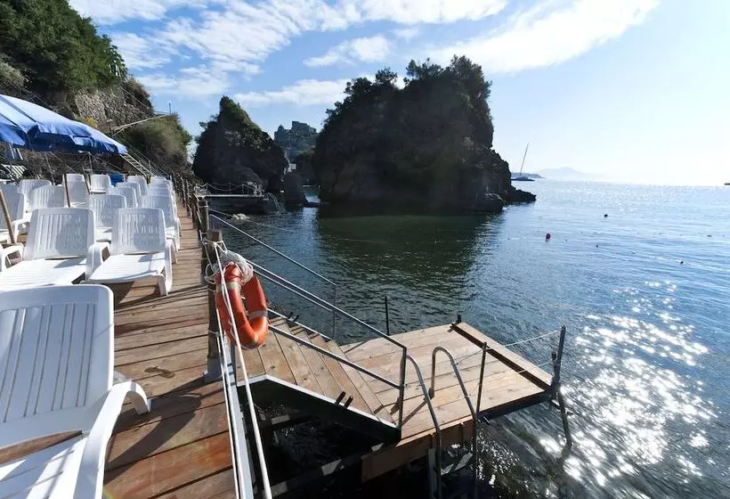 בית מלון כפרי Giardino Delle Ninfe E La Fenice