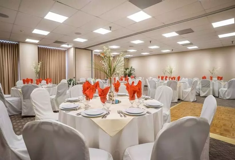 Grand Hotel Ocean City Oceanfront