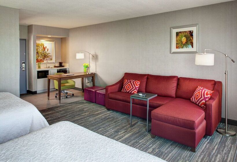 فندق Hampton Inn & Suites Palm Desert