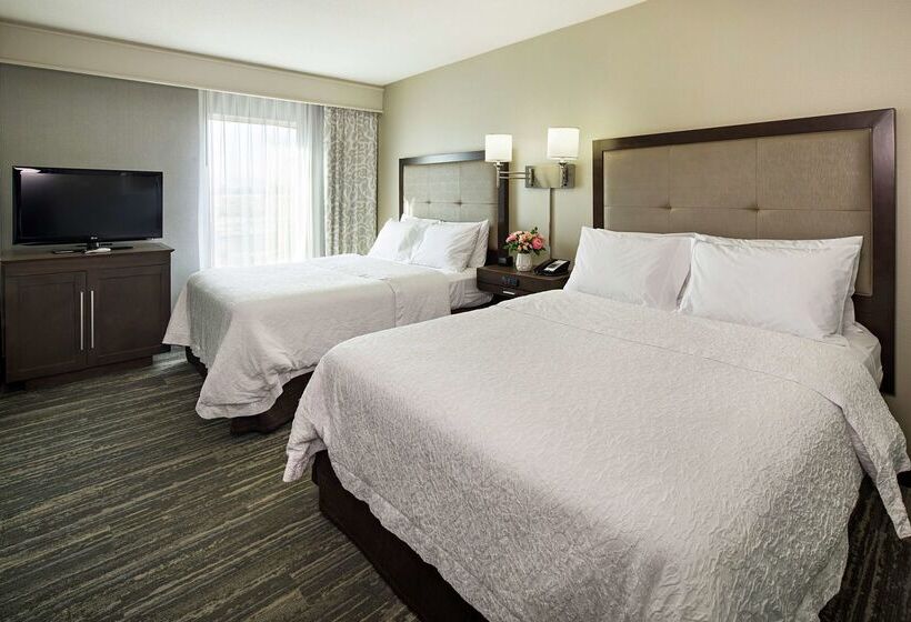 فندق Hampton Inn & Suites Palm Desert