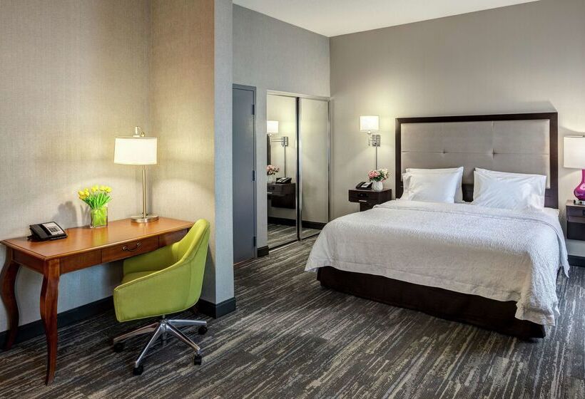 فندق Hampton Inn & Suites Palm Desert