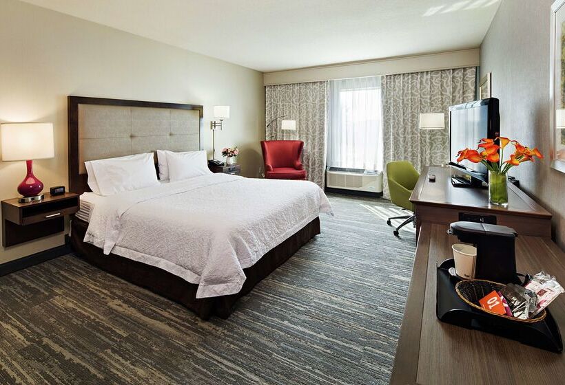 فندق Hampton Inn & Suites Palm Desert