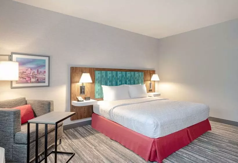 בית מלון כפרי Hampton Inn Cleveland Airport Tiedeman Road