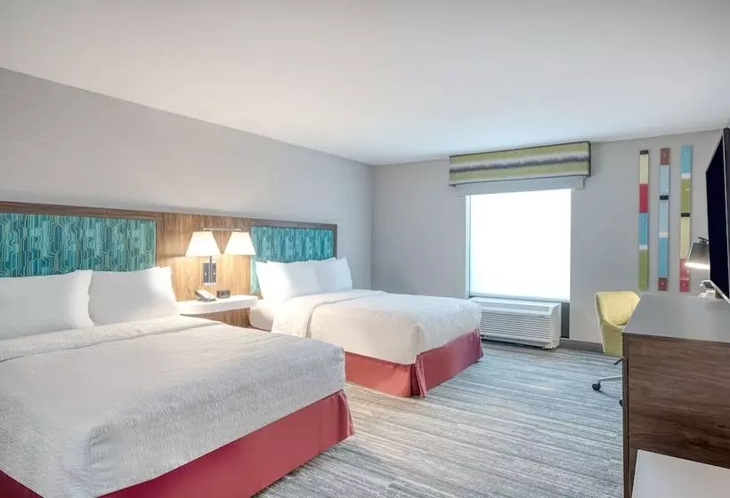 בית מלון כפרי Hampton Inn Cleveland Airport Tiedeman Road