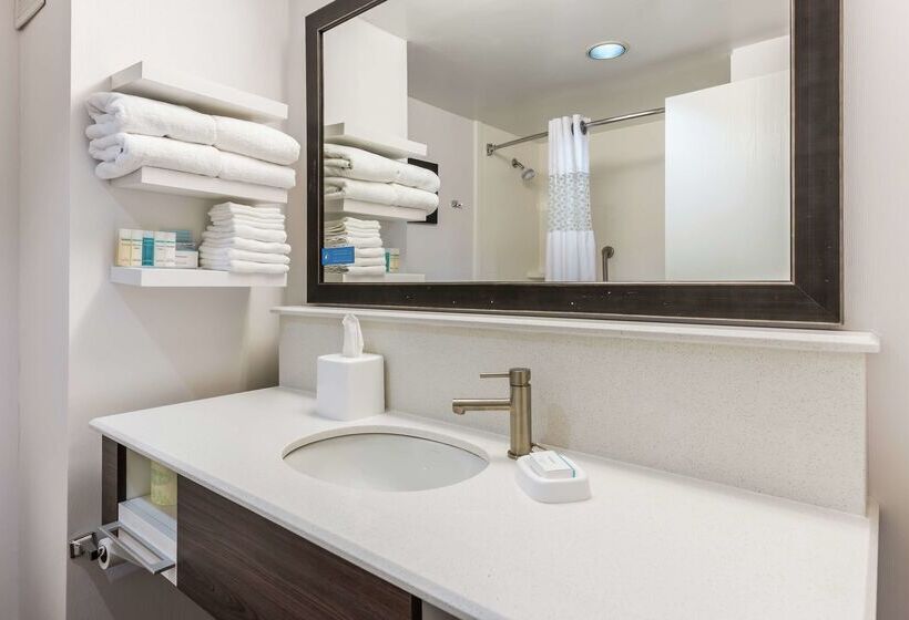 هتل Hampton Inn By Hilton Columbus I 70e/hamilton Rd