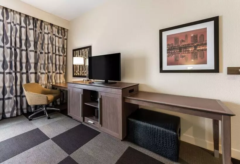 Hotel Hampton Inn By Hilton Columbus I 70e/hamilton Rd