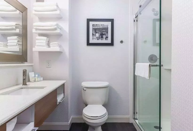 호텔 Hampton Inn Heath Newark