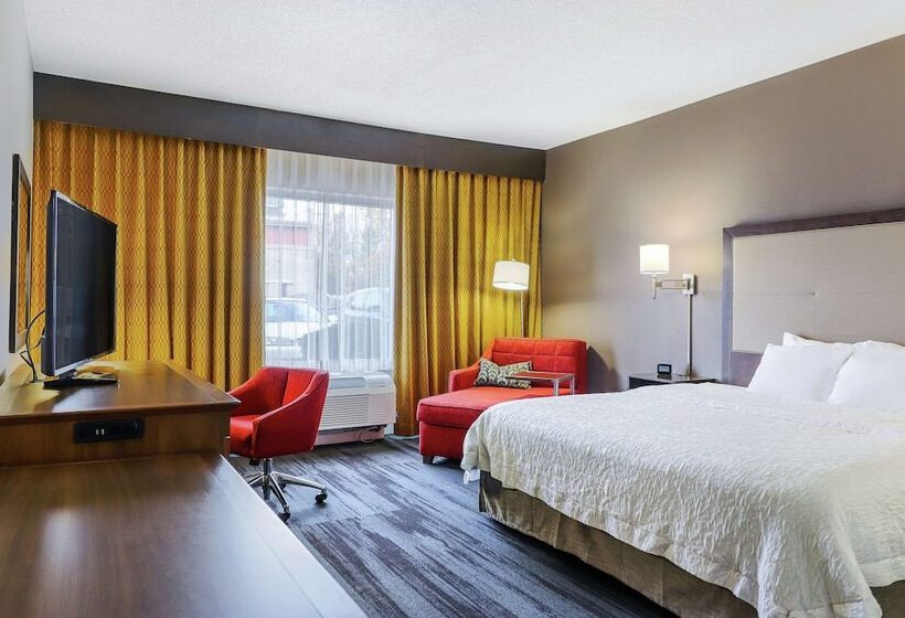 Отель Hampton Inn Heath Newark