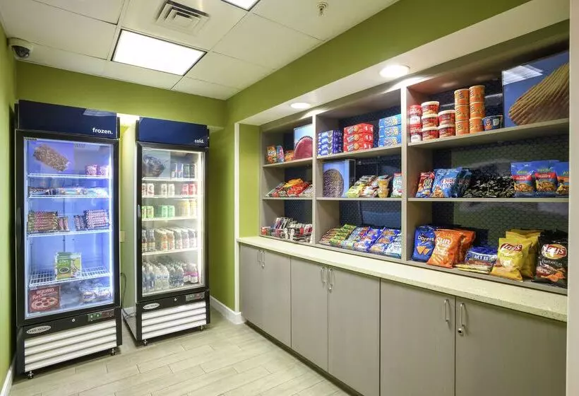 هتل Hampton Inn Jacksonville East Regency Square