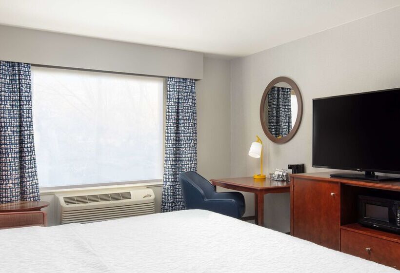 فندق Hampton Inn Medford