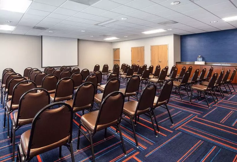 ホテル Hampton Inn Medford