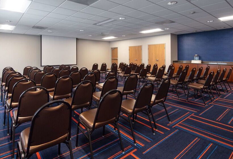 فندق Hampton Inn Medford