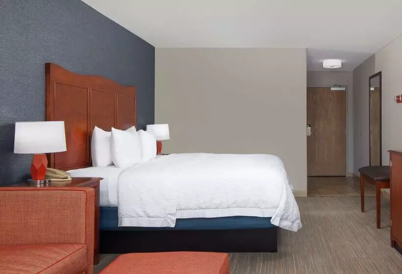ホテル Hampton Inn Medford